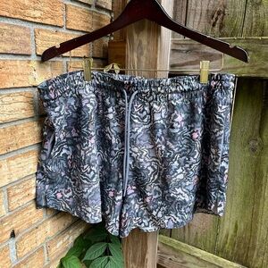 Athleta Gray and Pink Patterned Athletic Shorts